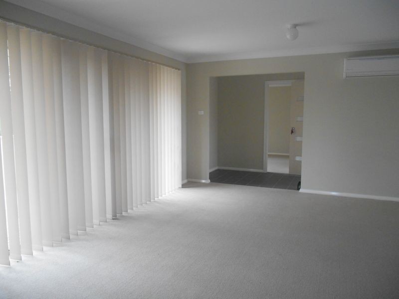 2/22 Alpine Avenue, Cessnock NSW 2325