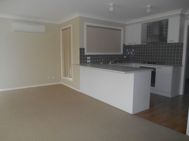 2/22 Alpine Avenue, Cessnock NSW 2325