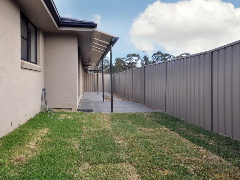 2/42 OShea Circuit, Cessnock NSW 2325