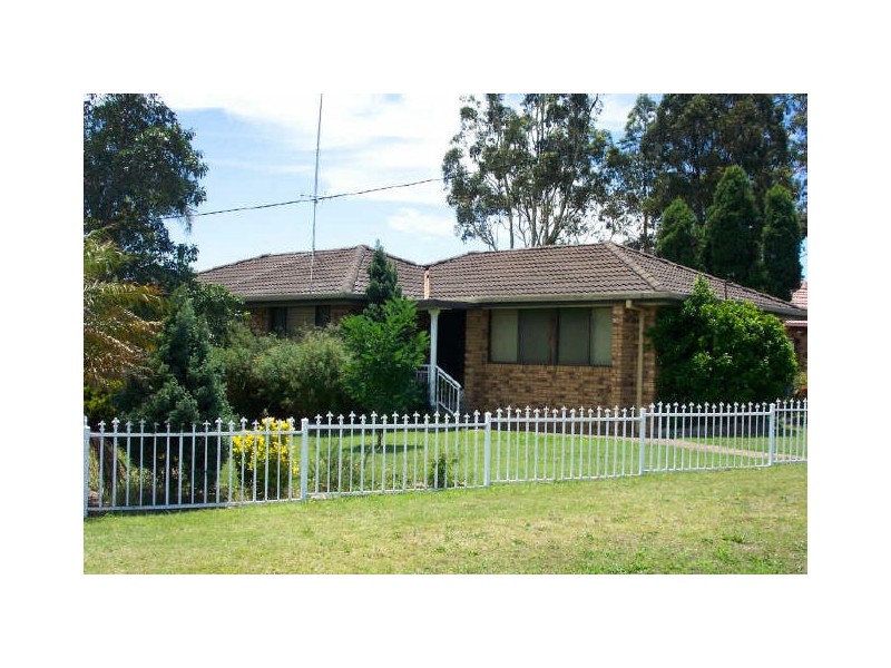 6 Mavis Street, Cessnock NSW 2325