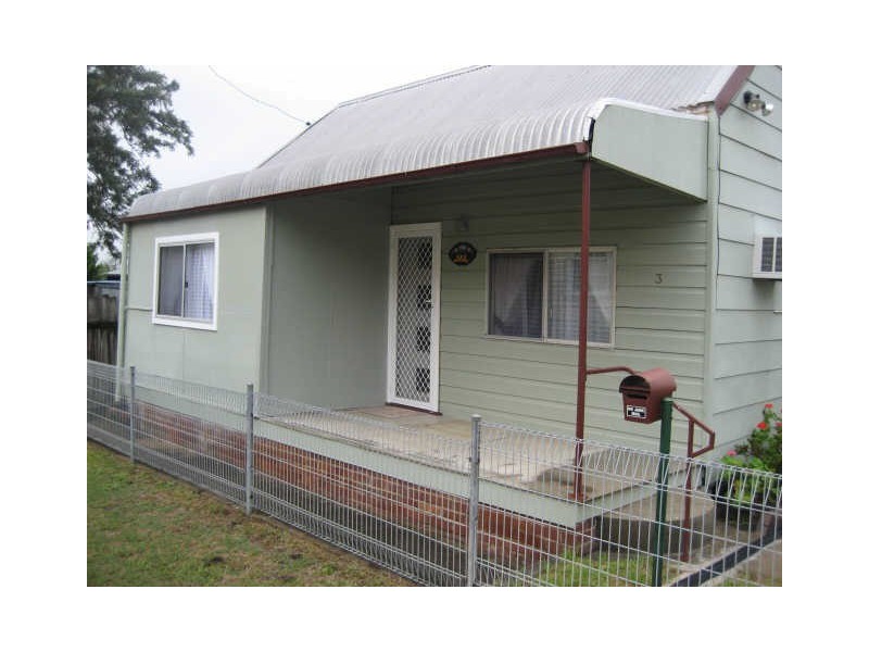 3 Maitland Lane, Cessnock NSW 2325
