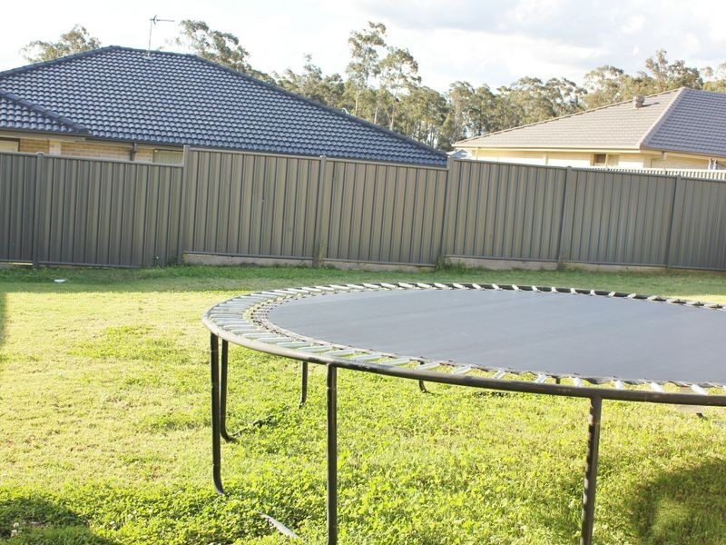 8 Finch Close, Cessnock NSW 2325