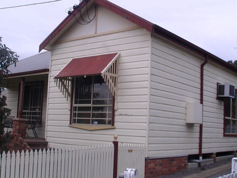 33 Wollombi Road, Cessnock NSW 2325
