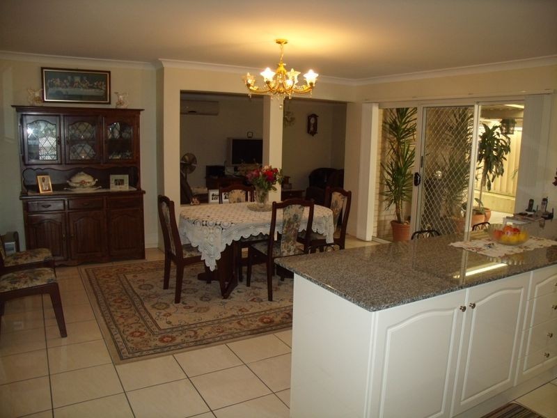 18 Casson Ave, Cessnock NSW 2325