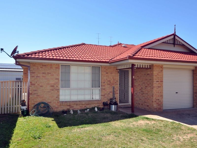 2/27 Darwin Street, Cessnock NSW 2325