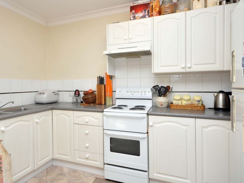 2/27 Darwin Street, Cessnock NSW 2325