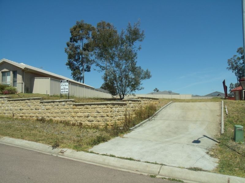 4 Drayton Grove, Cessnock NSW 2325