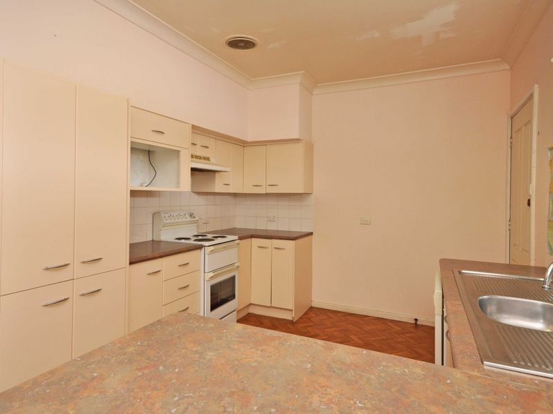 9 Melton Ave, Cessnock NSW 2325