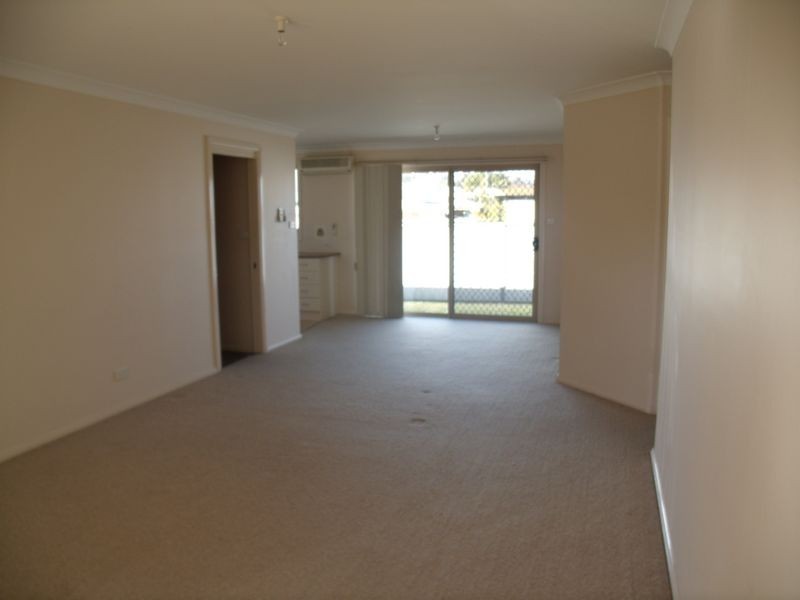 2/48a Mcgrane Street, Cessnock NSW 2325