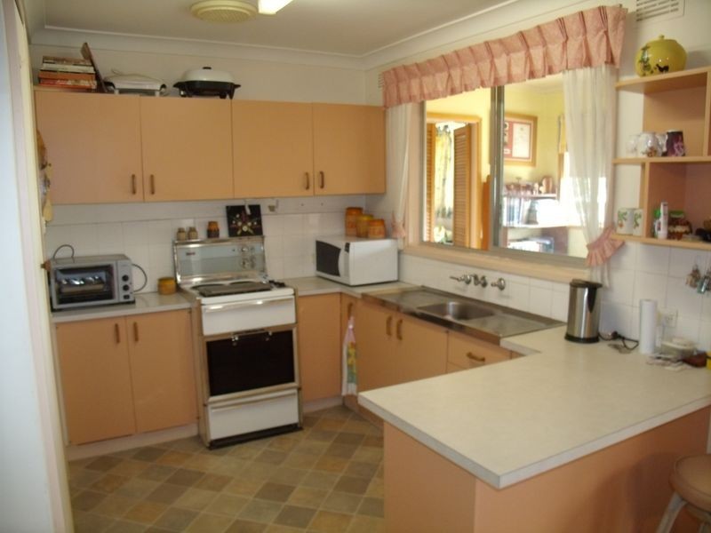 42 Blackwood Ave, Cessnock NSW 2325