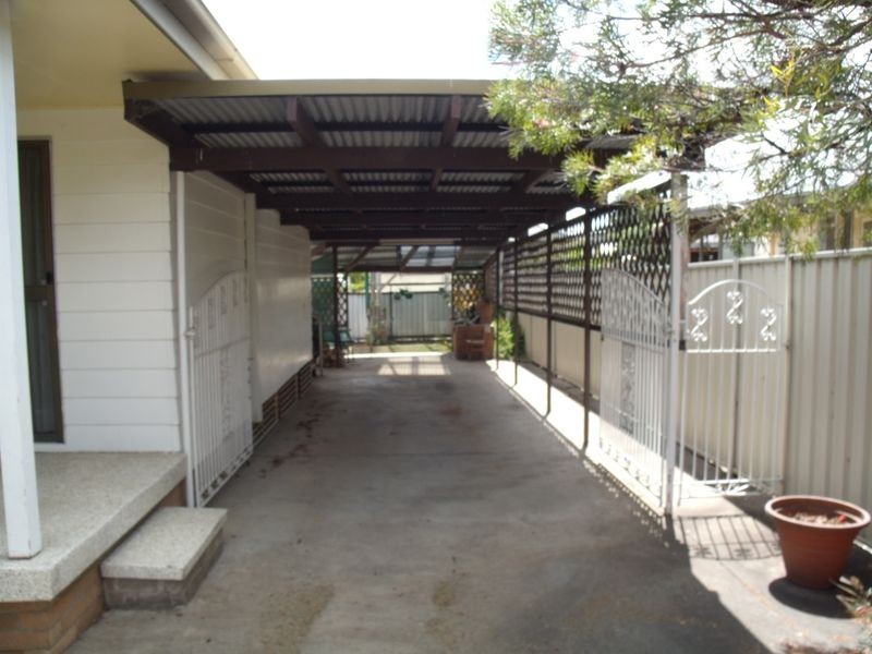 42 Blackwood Ave, Cessnock NSW 2325