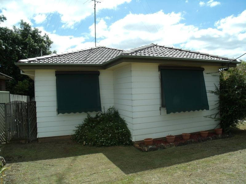 42 Blackwood Ave, Cessnock NSW 2325