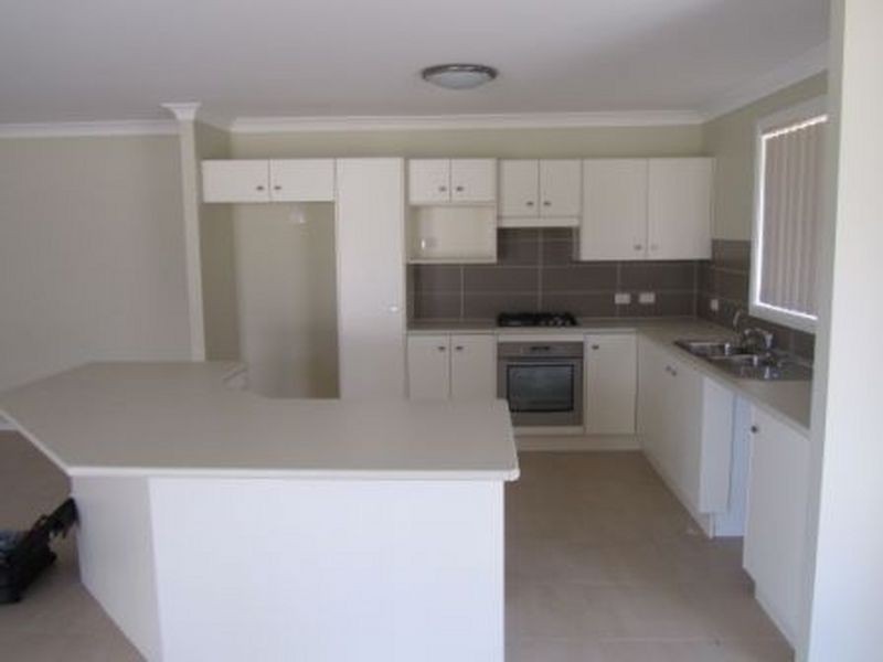 13 Duguid Close, Cessnock NSW 2325