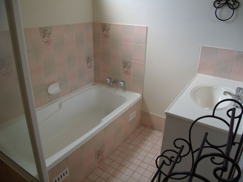 6 Stuart Street, Abernethy NSW 2325