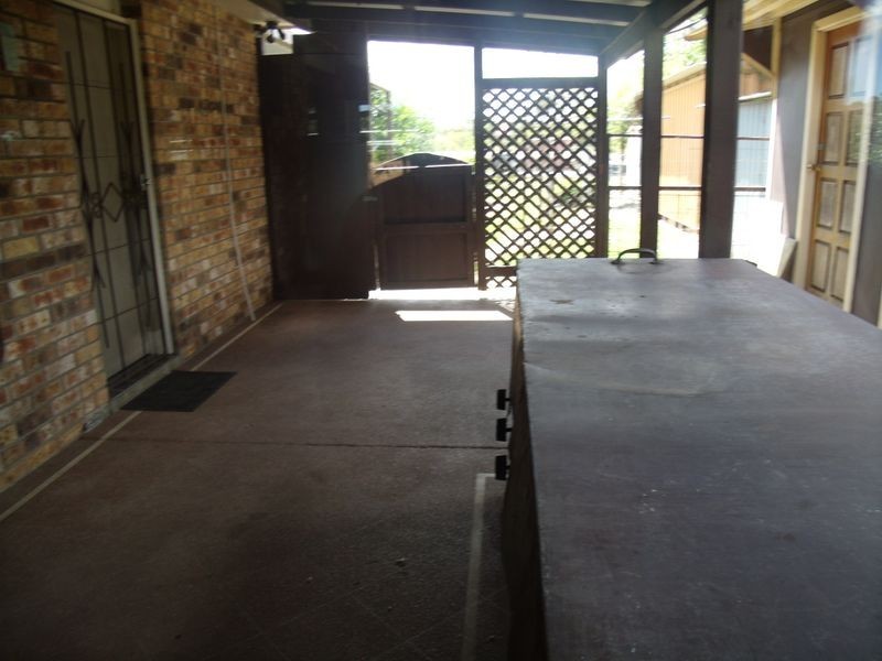 8 Racecourse Road, Cessnock NSW 2325