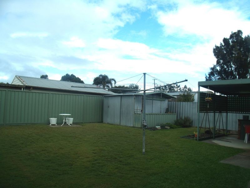 15 Balmoral Avenue, Cessnock NSW 2325