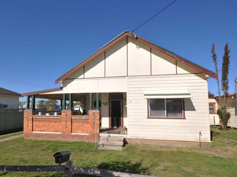 25 Shedden Street, Cessnock NSW 2325