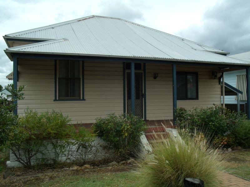 6 Blackwood Ave, Cessnock NSW 2325