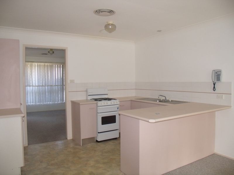 2/46b Anzac Ave, Cessnock NSW 2325