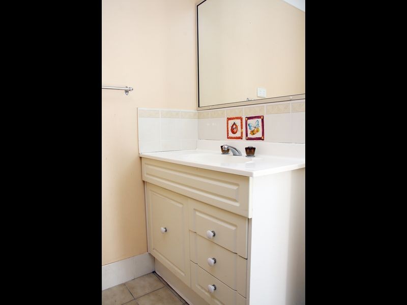 6 Miller St, Cessnock NSW 2325