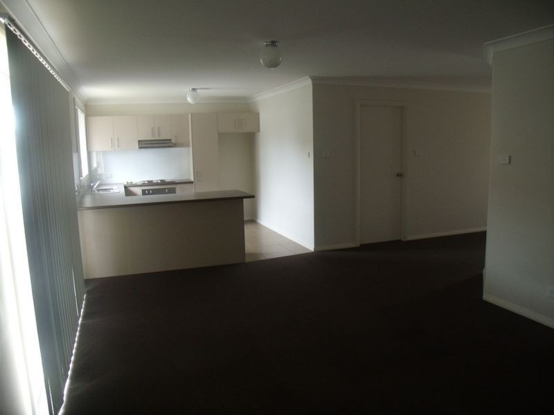 1/2a Desmond Street, Cessnock NSW 2325