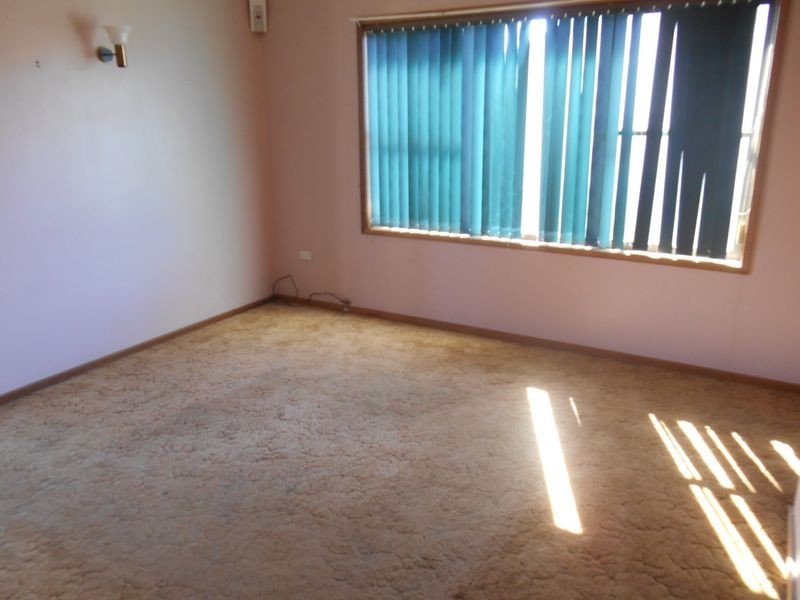 10 Subiaco Ave, Cessnock NSW 2325