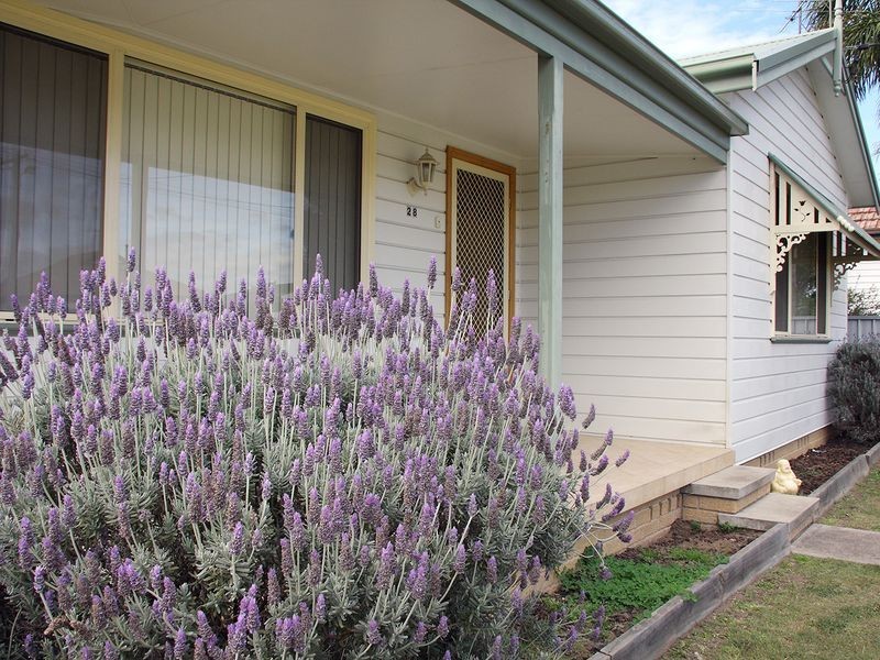 28 Comfort Avenue, Cessnock NSW 2325