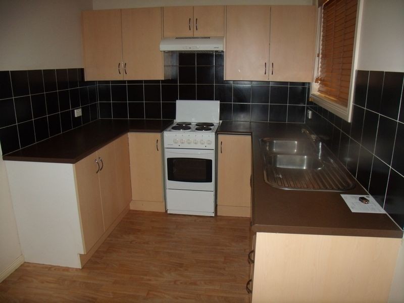 2/304 Maitland Road, Cessnock NSW 2325