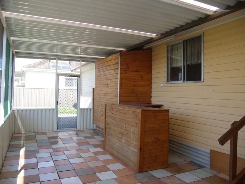 22 Subiaco Ave, Cessnock NSW 2325