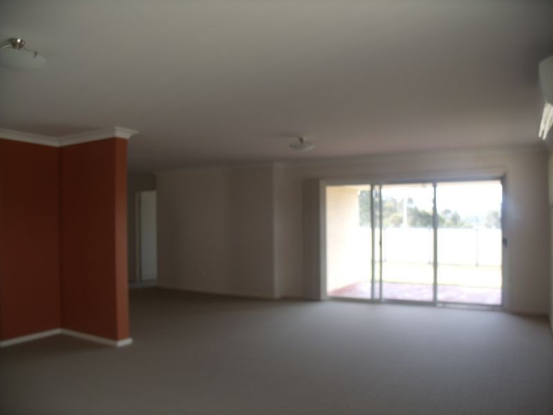 7 Chablis Drive, Cessnock NSW 2325