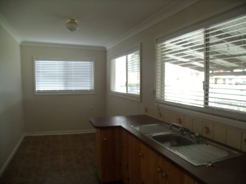 9 Condon Ave, Cessnock NSW 2325