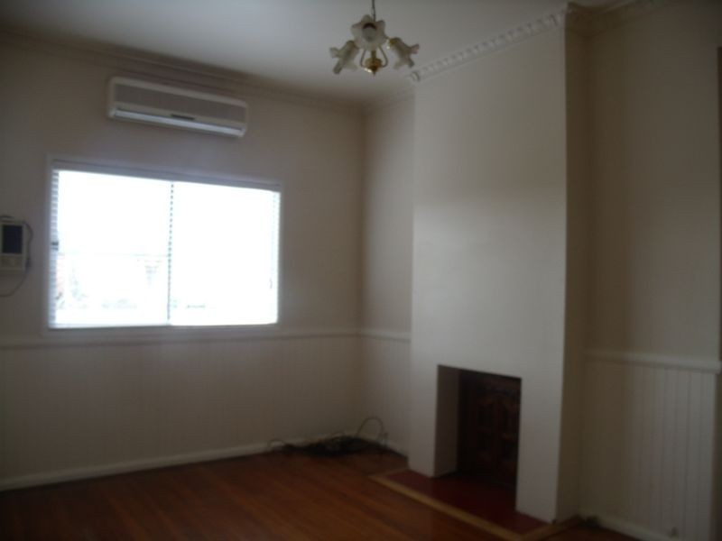 9 Condon Ave, Cessnock NSW 2325