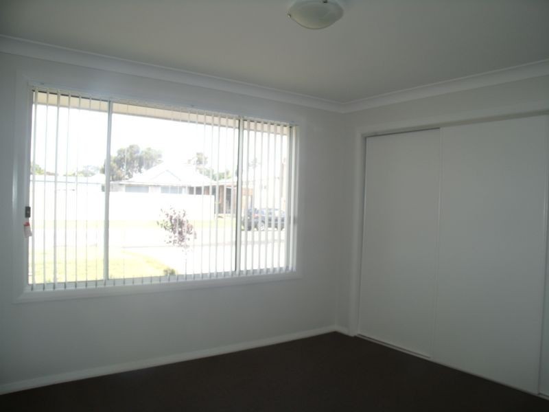 1/6a Third Street, Cessnock NSW 2325