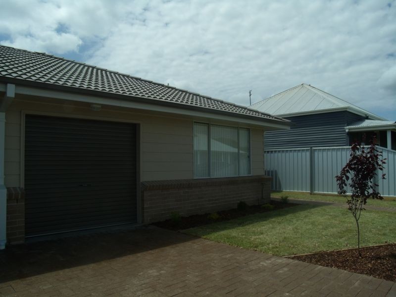 1/6a Third Street, Cessnock NSW 2325