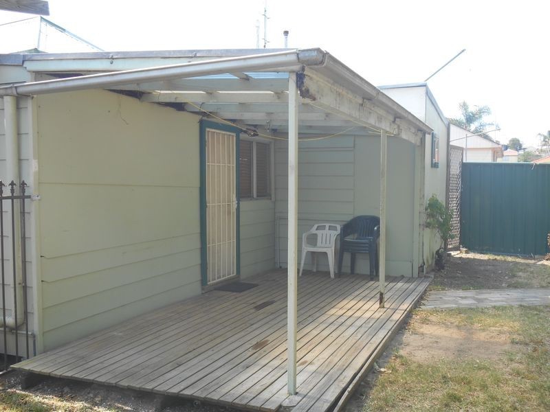 1 Albury Street, Abermain NSW 2326