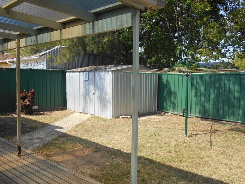 1 Albury Street, Abermain NSW 2326