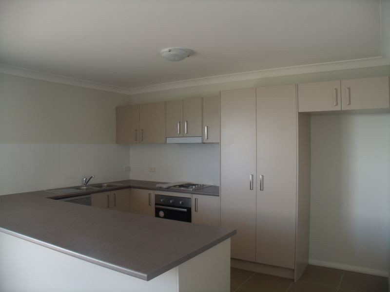 2/6A Third Street, Cessnock NSW 2325