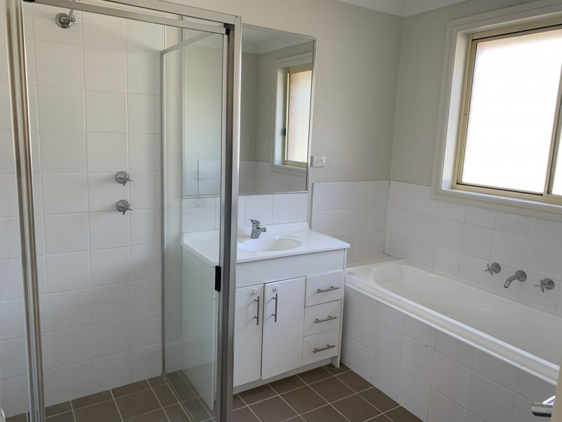 21 Casson Ave, Cessnock NSW 2325