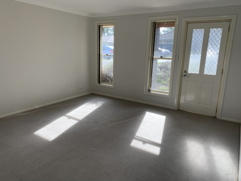 21 Casson Ave, Cessnock NSW 2325