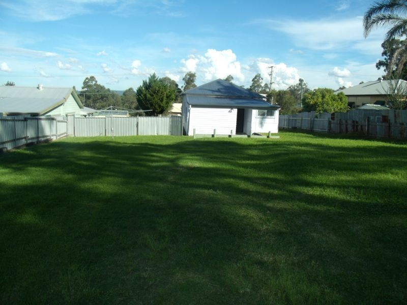 205 Cessnock Rd, Neath NSW 2326