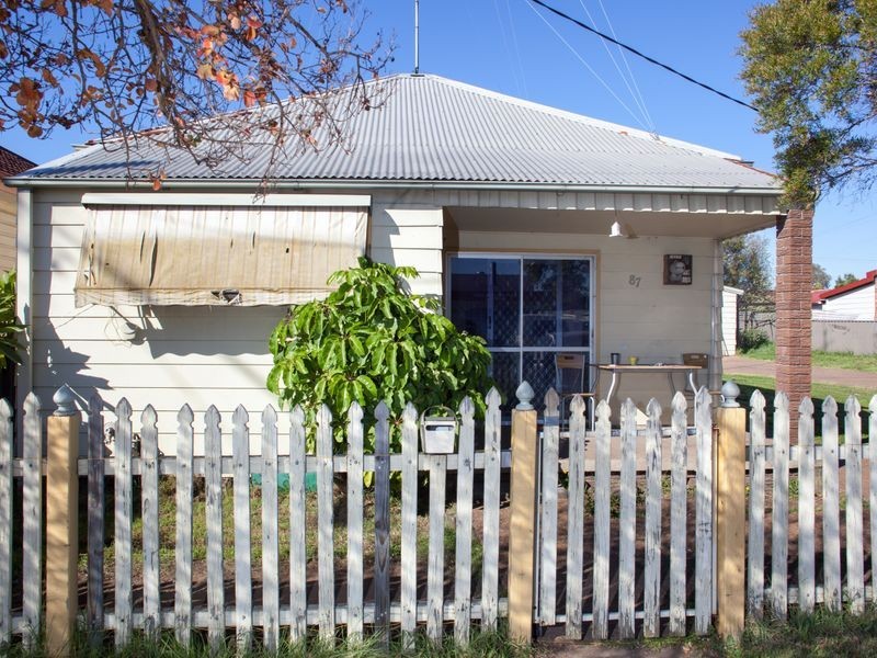 87 Wollombi Road, Cessnock NSW 2325