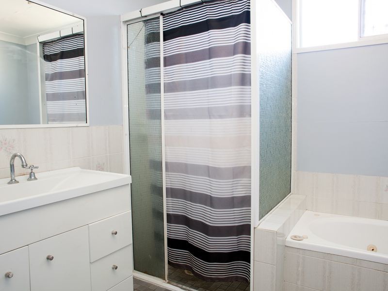 87 Wollombi Road, Cessnock NSW 2325