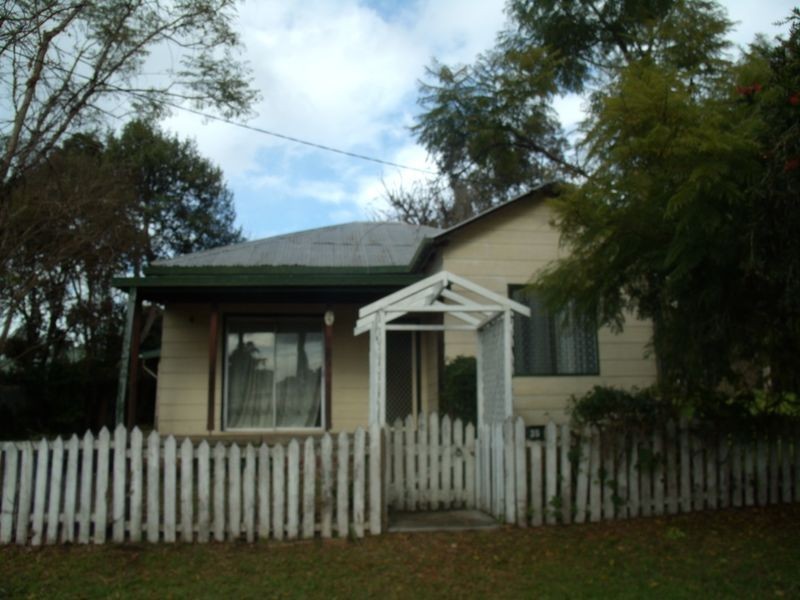 35 Alexander Street, Ellalong NSW 2325