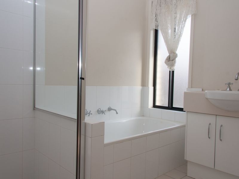 10 Dunlop Street, Kearsley NSW 2325