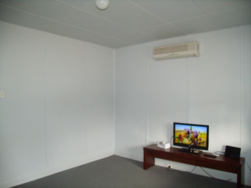 1a Albury, Abermain NSW 2326