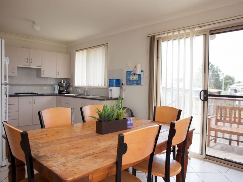 2/7 Ferguson Street, Cessnock NSW 2325