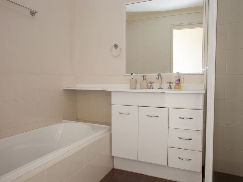 2/7 Ferguson Street, Cessnock NSW 2325