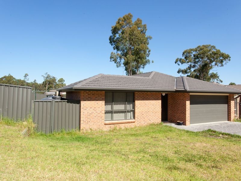 13 Aston Ave, Cessnock NSW 2325