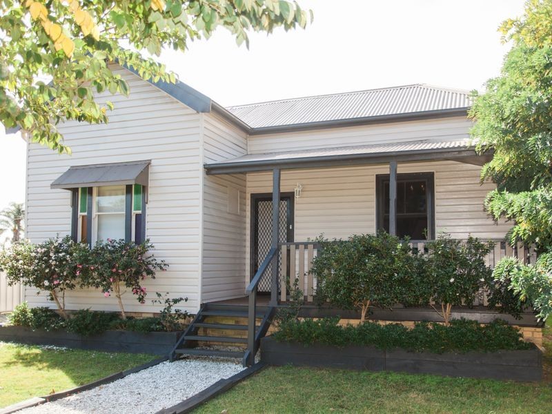 10 Nelson Street, Cessnock NSW 2325