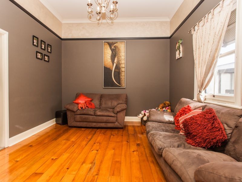 10 Nelson Street, Cessnock NSW 2325